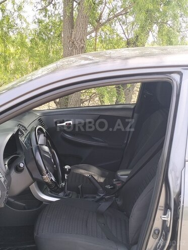 Toyota Corolla 2010, 300,000 km - 1.4 l - Bərdə