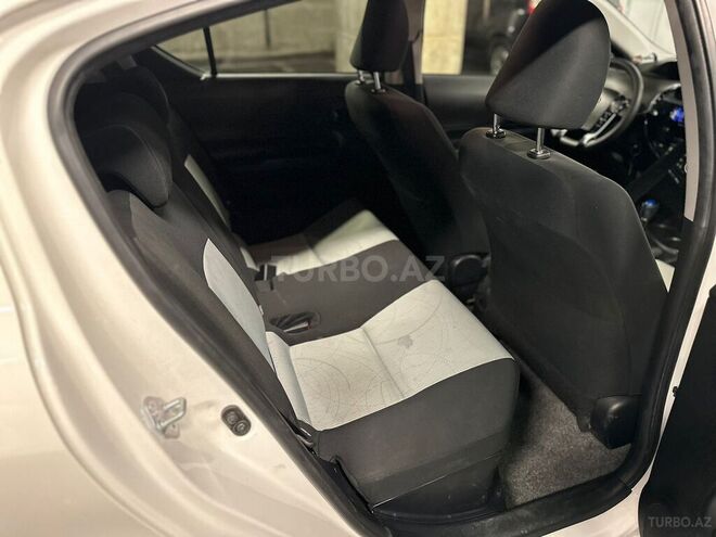 Toyota Aqua 2017, 175,000 km - 1.5 l - Bakı