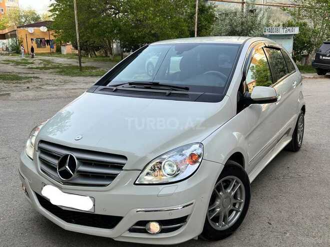 Mercedes B 170 2009, 178,000 km - 1.7 л - Sumqayıt