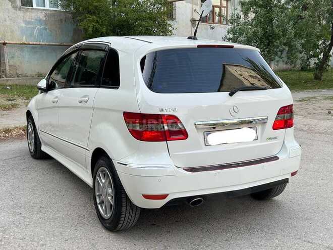Mercedes B 170 2009, 178,000 km - 1.7 л - Sumqayıt