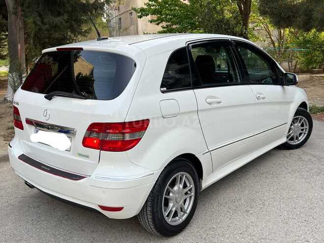Mercedes B 170 2009, 178,000 km - 1.7 л - Sumqayıt