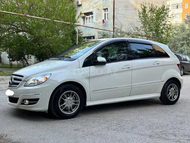 Mercedes B 170 2009, 178,000 km - 1.7 л - Sumqayıt