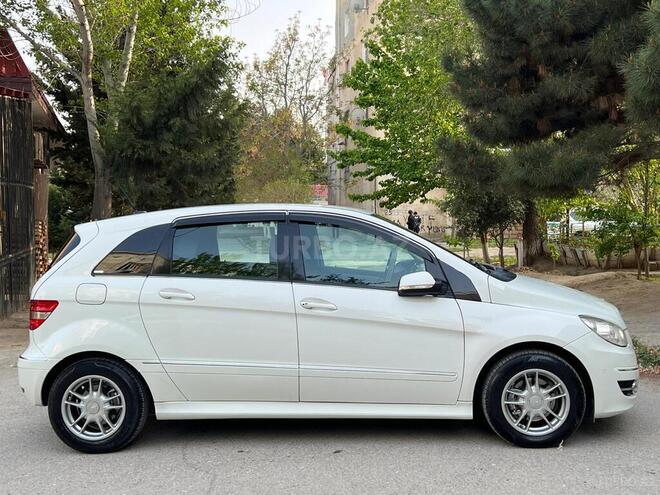 Mercedes B 170 2009, 178,000 km - 1.7 л - Sumqayıt