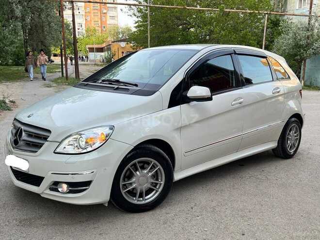 Mercedes B 170 2009, 178,000 km - 1.7 л - Sumqayıt