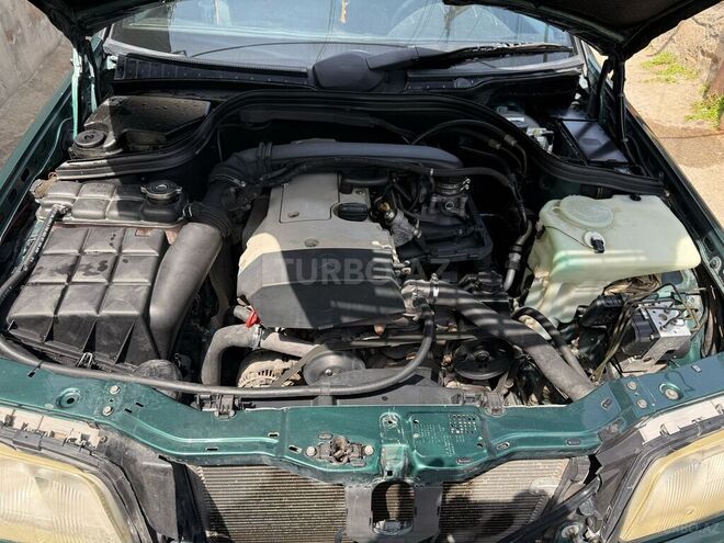 Mercedes C 200 1999, 244,000 km - 2.0 l - Bakı