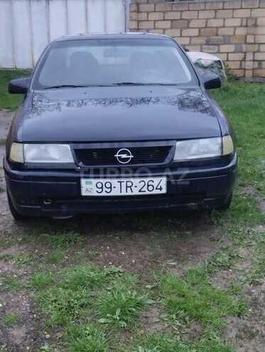 Opel Vectra 1993, 412,000 km - 1.7 l - Qusar
