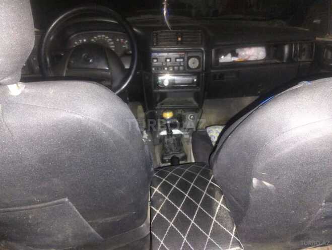 Opel Vectra 1993, 412,000 km - 1.7 l - Qusar