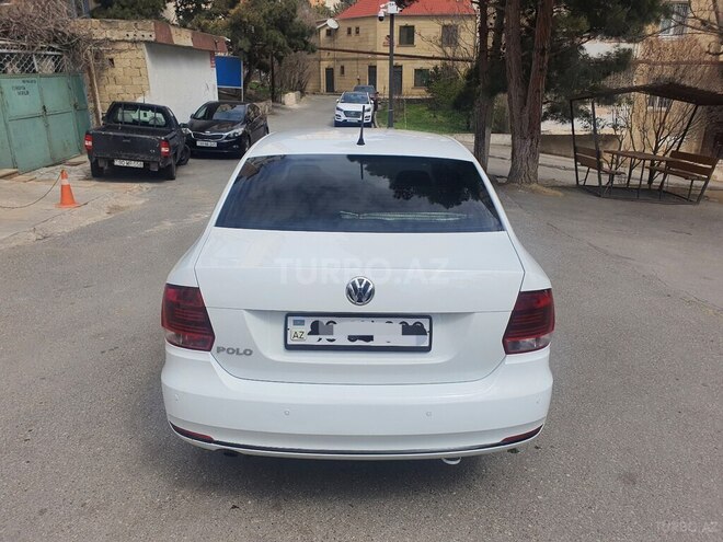 Volkswagen Polo 2018, 98,500 km - 1.6 l - Bakı