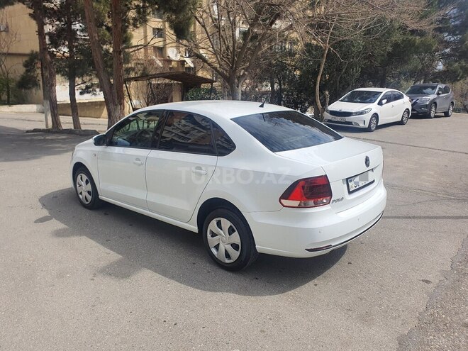 Volkswagen Polo 2018, 98,500 km - 1.6 l - Bakı