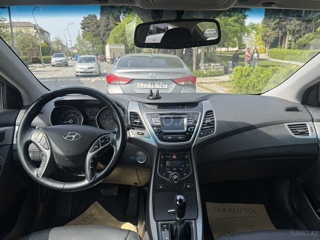 Hyundai Elantra 2015, 167,372 km - 1.8 l - Bakı