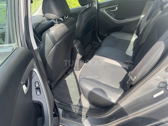 Hyundai Elantra 2015, 167,372 km - 1.8 l - Bakı