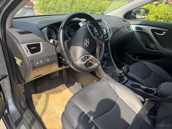 Hyundai Elantra 2015, 167,372 km - 1.8 l - Bakı