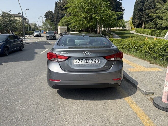 Hyundai Elantra 2015, 167,372 km - 1.8 l - Bakı