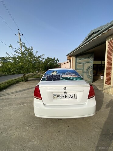 Daewoo Gentra 2013, 490,000 km - 1.5 l - Şirvan