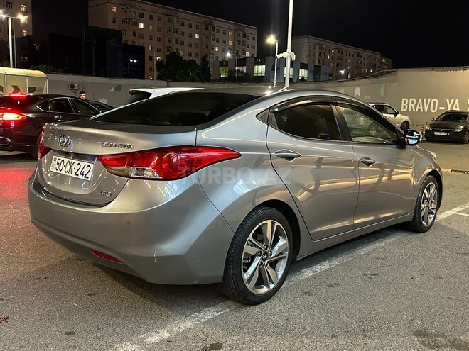 Hyundai Elantra 2013, 271,000 km - 1.8 l - Sumqayıt