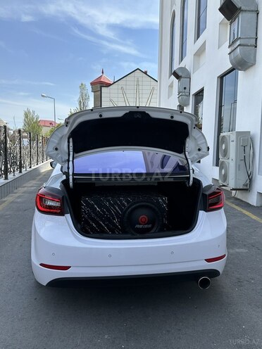 Hyundai Avante 2015, 180,000 km - 1.6 l - Bakı