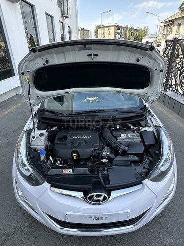 Hyundai Avante 2015, 180,000 km - 1.6 l - Bakı