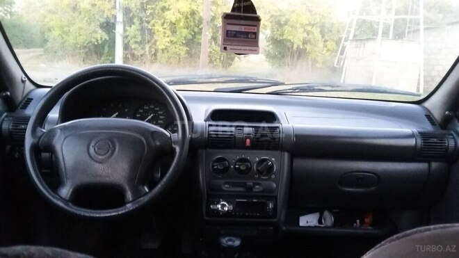 Opel Vita 1996, 271,313 km - 1.4 l - Bakı
