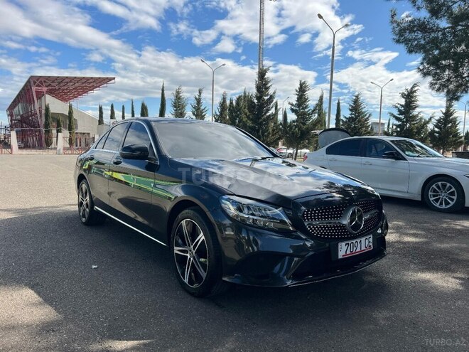 Mercedes C 220 d 4MATIC 2021, 62,000 km - 2.2 l - Bakı