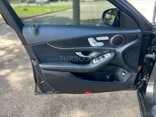 Mercedes C 220 d 4MATIC 2021, 62,000 km - 2.2 l - Bakı