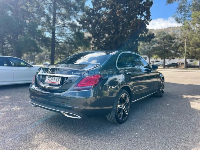 Mercedes C 220 d 4MATIC 2021, 62,000 km - 2.2 l - Bakı