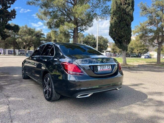Mercedes C 220 d 4MATIC 2021, 62,000 km - 2.2 l - Bakı