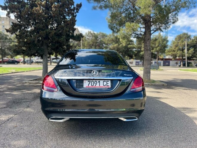 Mercedes C 220 d 4MATIC 2021, 62,000 km - 2.2 l - Bakı