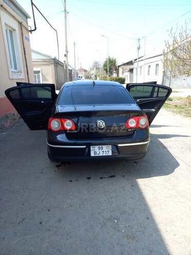 Volkswagen Passat 2006, 178,000 km - 2.0 l - Gəncə