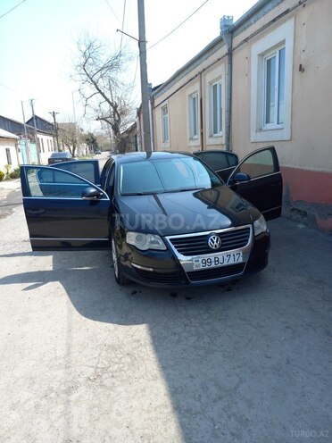 Volkswagen Passat 2006, 178,000 km - 2.0 l - Gəncə
