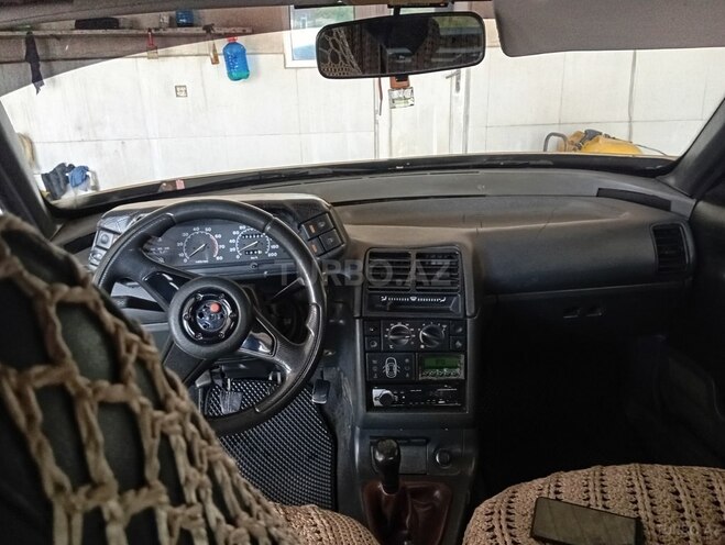 LADA (VAZ) 2112 2001, 332,000 km - 1.5 l - Qusar