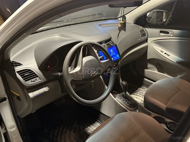 Hyundai Accent 2015, 110,000 km - 1.6 l - Bakı