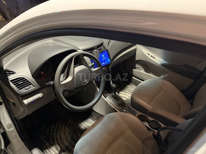 Hyundai Accent 2015, 110,000 km - 1.6 l - Bakı