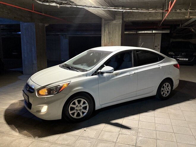 Hyundai Accent 2015, 110,000 km - 1.6 l - Bakı