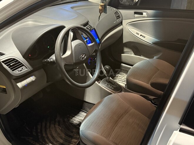 Hyundai Accent 2015, 110,000 km - 1.6 l - Bakı