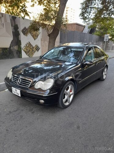 Mercedes C 180 2004, 226,000 km - 1.8 l - Bakı