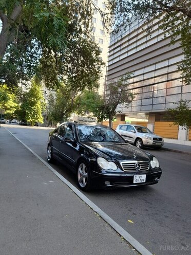 Mercedes C 180 2004, 226,000 km - 1.8 l - Bakı