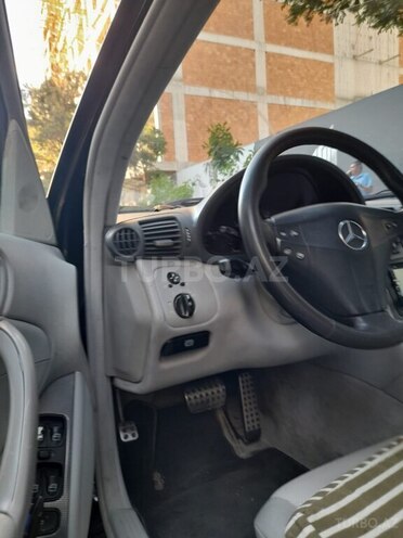 Mercedes C 180 2004, 226,000 km - 1.8 l - Bakı