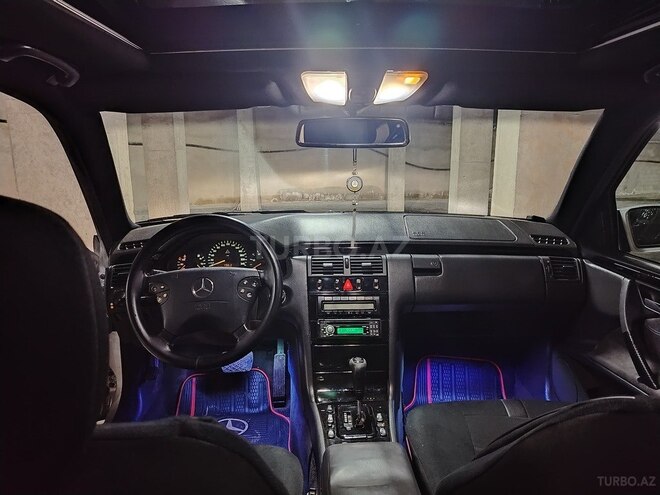 Mercedes E 230 1999, 90,000 km - 2.3 l - Bakı