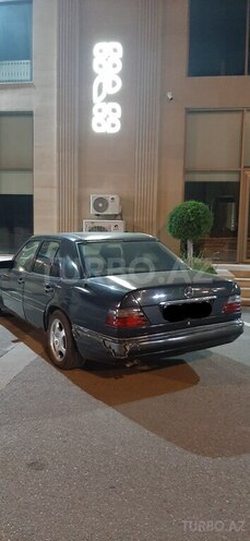 Mercedes E 220 1994, 386,125 km - 2.2 l - Bakı