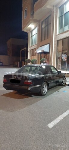Mercedes E 220 1994, 386,125 km - 2.2 l - Bakı
