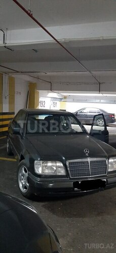 Mercedes E 220 1994, 386,125 km - 2.2 l - Bakı