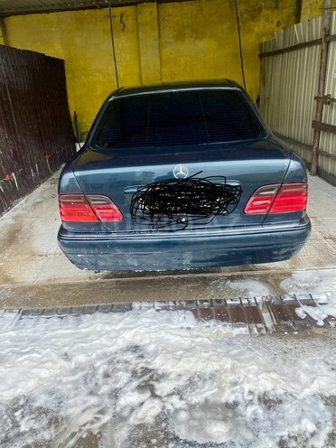 Mercedes E 200 1998, 356,000 km - 2.0 l - Bakı