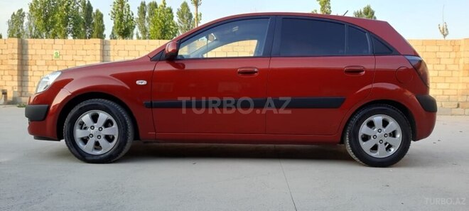 Kia Rio 2009, 300,000 km - 1.4 л - Quba