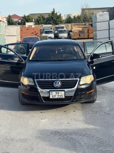 Volkswagen Passat 2005, 240,000 km - 2.0 л - Bakı