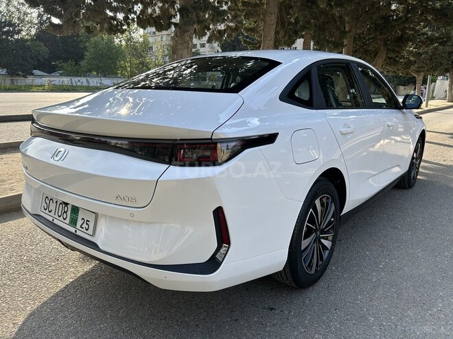 Changan Qiyuan A05 2025, 0 km - 1.5 л - Bakı