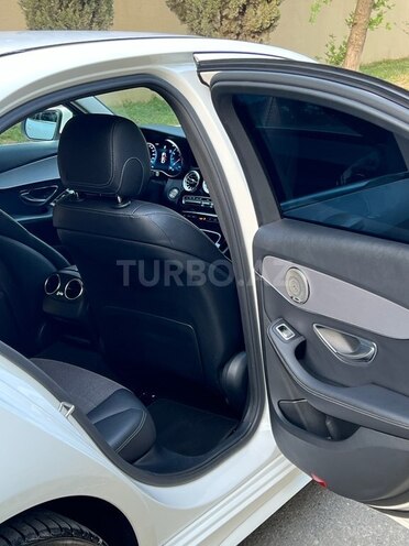 Mercedes C 200-11