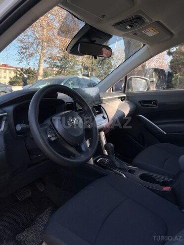 Toyota Corolla Cross 2023, 33,000 km - 2.0 l - Bakı