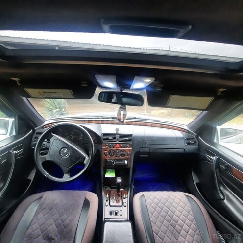 Mercedes C 230 2000, 234,896 km - 2.3 l - Hacıqabul