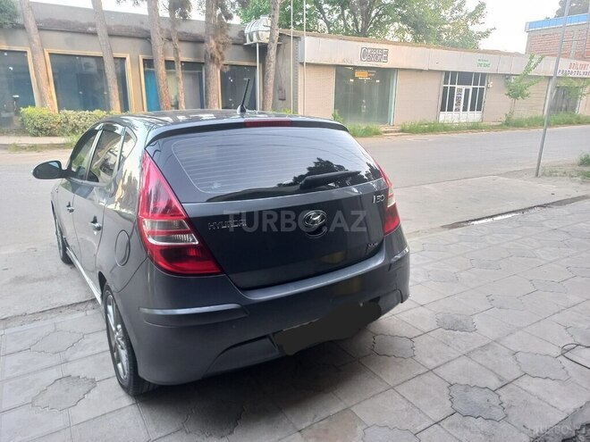 Hyundai i30 2010, 280,000 km - 1.6 l - Biləsuvar