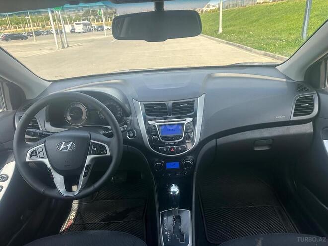 Hyundai Accent 2013, 240,000 km - 1.6 l - Bakı